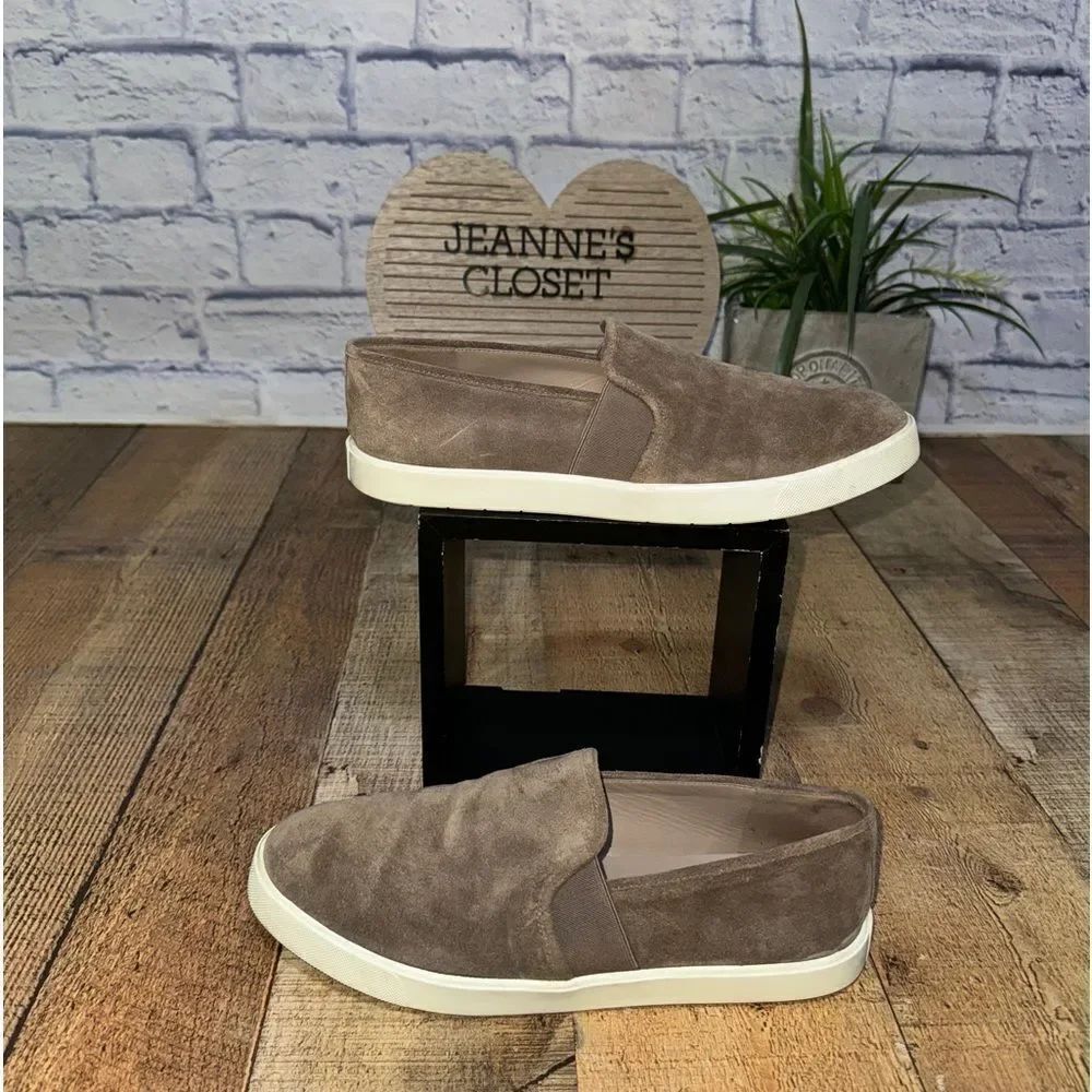 VINCE
Preston taupe Suede Slip-On Sneakers